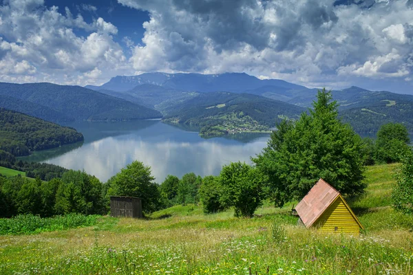Красиві Bicaz Озеро Сільській Місцевості Краєвид Румунія — стокове фото