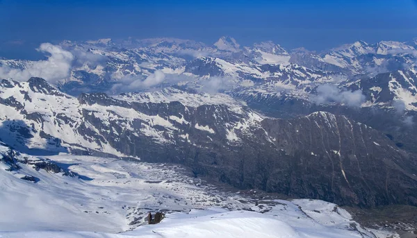 甘天堂国家公园 高山山峰在意大利 — 图库照片