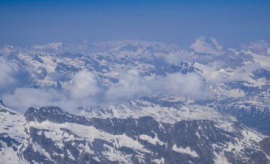 Gan Paradiso Milli Parkı, İtalya'da Dağ doruklarına