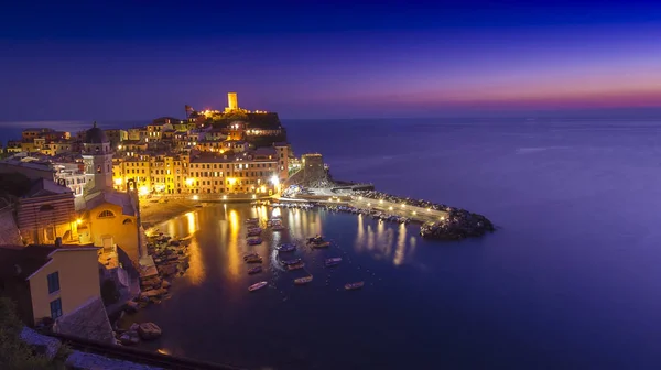 Zonsondergang Scène Buurt Van Zee Kust Van Vernazza Cinque Terre — Stockfoto