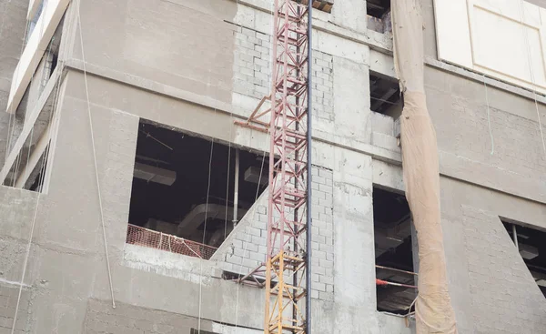 建設業界の下に新しい建物 — ストック写真