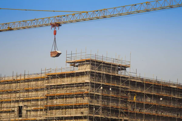 Construction Crane Lifting Cargo Industry — Stock Photo, Image