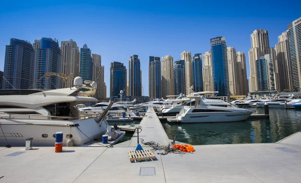 Dubai, Birleşik Arap Emirlikleri - 30 Eylül 2018: kenti Dubai Marina, Birleşik Arap Emirlikleri