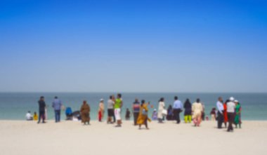 Dubai, Birleşik Arap Emirlikleri - 29 Eylül 2018: İnsanlar Dubai CIT plajda