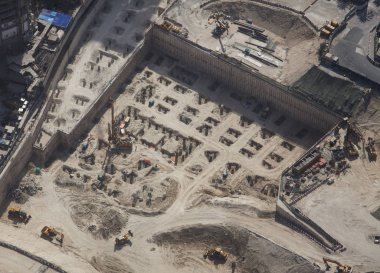 Şehirdeki inşaat alanında. Hava görünümü