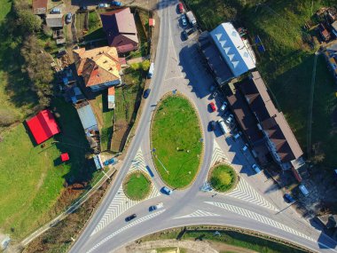 kırsal peyzaj yol kesiştiği. havadan görünüm