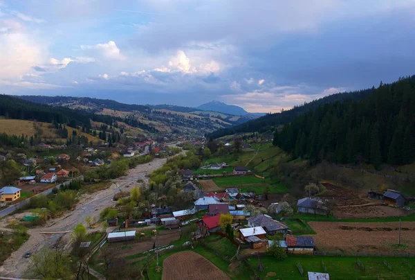 Vue Aérienne Village Printemps Counrtyside Poiana Teiului Roumanie — Photo