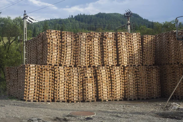 Houten Pallets Voor Goederenvervoer Buiten — Stockfoto