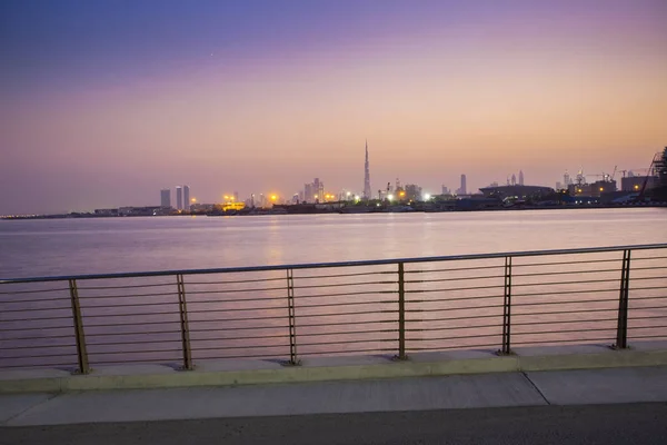 Tramonto Dubai vista sulla città, Emirati Arabi Uniti — Foto Stock