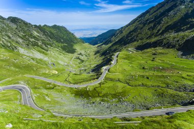 Romanya'da Transfagarasan dağ yolu. Făgăraş