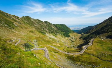 Romanya'da Transfagarasan dağ yolu. Făgăraş