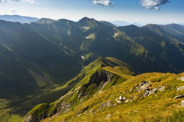 Tehlikeli dağ arması ve fagaras, Romanya zirve manzara