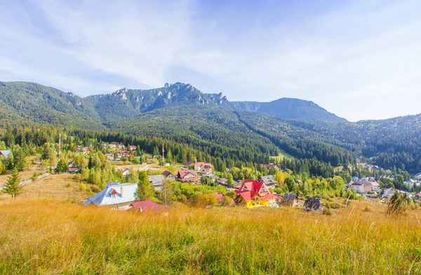 Durau Località Montagna Carpazi Rumeni Ceahlau Picco Sullo Sfondo Paesaggio — Foto Stock
