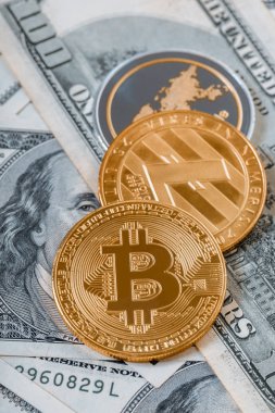 arka plan, cryptocurrency ve yüz dolar faturaları finans