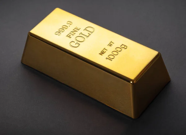 Gold Bar Close Een Zwarte Achtergrond — Stockfoto