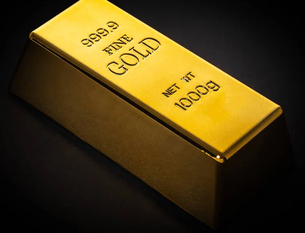 Gold Bar Close Een Zwarte Achtergrond — Stockfoto