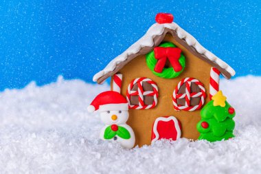 Zencefil evi karda, Festival arka plan