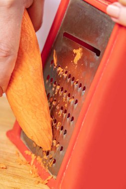 rende, yemek pişirmek için hazırlık Tarih havuç aşçı losyonları