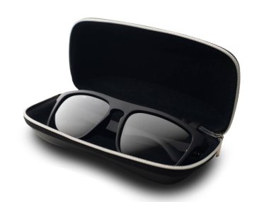 Bir çantada yaz gözlüğü 