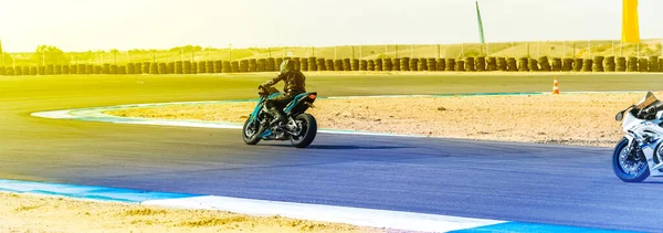 Competition Motorcycle Racer Rides Sports Track — Stock Photo, Image