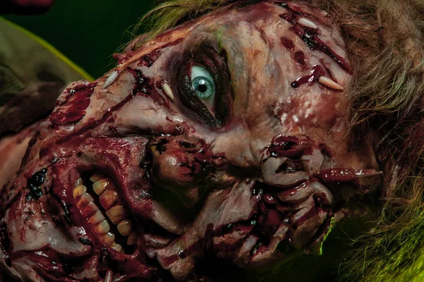 Retrato Perto Homem Zombie Assustador Horrível Horror Halloween 2018 — Fotografia de Stock