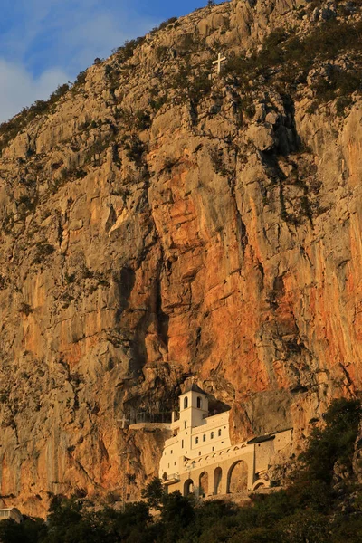 Monasterio Ortodoxo Ostrog Montenegro — Foto de Stock