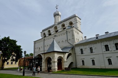 Velikiy Novgorod, Rusya Federasyonu - 1 Eylül 2015: Belfry St. Sophia Katedrali