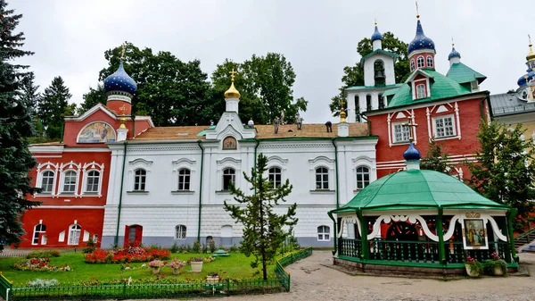 Pechory Ρωσία Σεπτέμβριος 2015 Μοναστήρι Κοίμησης Θεοτόκου Pskovo Σπήλαια — Φωτογραφία Αρχείου