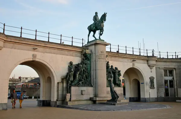 Ostend Belçika Eylül 2014 Kral Leopold Atlı Heykeli — Stok fotoğraf