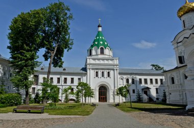 Kostroma, Rusya - 30 Mayıs 2014: Holy Trinity Ipatievsky Manastırı