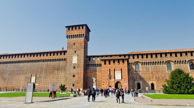 Milan, İtalya - 14 Mart 2014: Sforzesco Castle