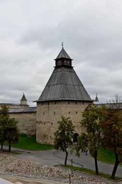 Pskov, Rusya - 4 Eylül 2015: Dovmontov Kulesi