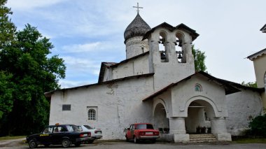 Pskov, Rusya - 4 Eylül 2015: Kilise yükseliş