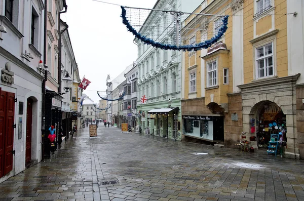 Bratislava, Slovakya - 8 Ocak 2013: Bratislava-Old Town