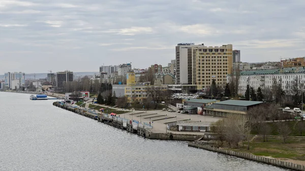 Саратов Російська Федерація Квітня 2016 Slavyanskaya Площа — стокове фото