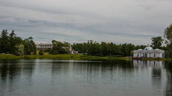 Pushkin Russia June 2010 Big Lake — Stock Photo, Image