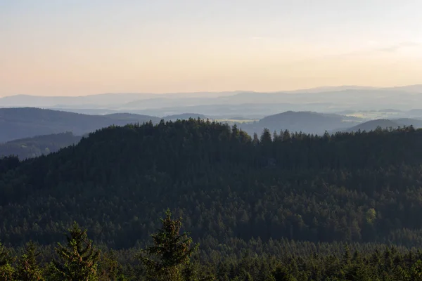 Дивовижний Вид Пагорбі Від Гори Kravi Захід Сонця Чеських Пейзаж — стокове фото