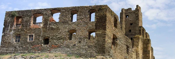 Mittelalterliche Gotische Ruinen Der Burg Okor Der Nähe Von Prag — Stockfoto