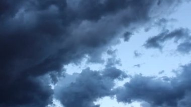 Fırtınalı gökyüzü, bulut timelapse