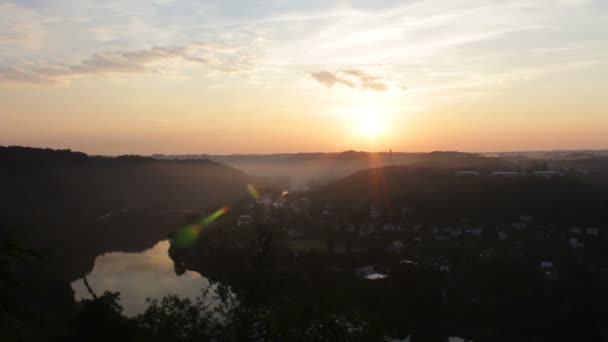 Ανατολή Του Ηλίου Στον Μαίανδρο Ποταμό Μολδάβα Δημοκρατία Της Τσεχίας — Αρχείο Βίντεο