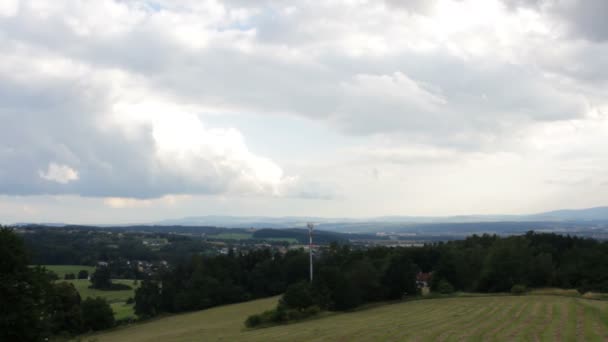 Wolkenbruch Auf Tschechischer Landschaft — Stockvideo