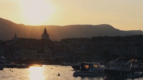Zeitraffer Sonnenuntergang Der Stadt Baska Mit Schiffen — Stockvideo
