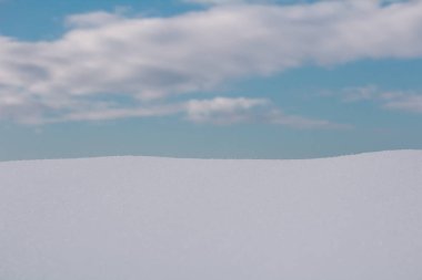 Beyaz kar bulutlu gökyüzü, doğa ile