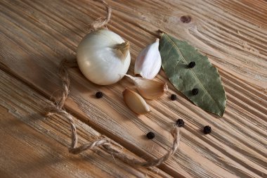 Masada, baharat: soğan, sarımsak, karabiber bezelye ve defne yaprağı