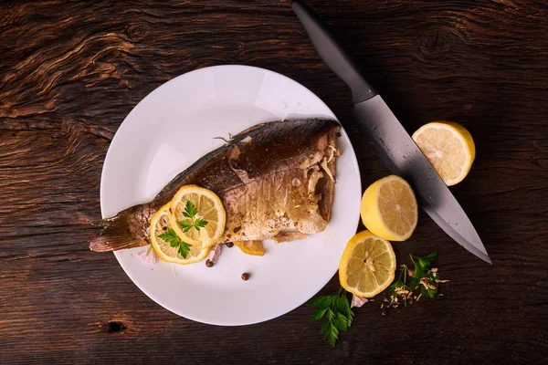 Delicious Roasted Carp Fish Lemon Slices Spices Fresh Rosemary Baking — Stock Photo, Image