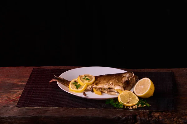 Grilled Fish Herbs Lemon Wooden Background Top View Mediterranean Luxurious — Stock Photo, Image