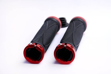 Beyaz arka plan üzerinde izole Bisiklet kolu kavrama