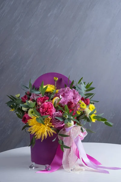 Bouqet of lilac flowers with hydrangea, roses, santini and aster. On white table. Close up — Stock Photo, Image