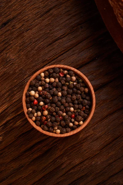 Peppercorns Tazón Madera Mesa Con Comida Estilo Rústico —  Fotos de Stock