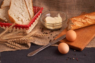 teasty ev gıda kavramı ekmek ve tereyağı masaya kadar yakın